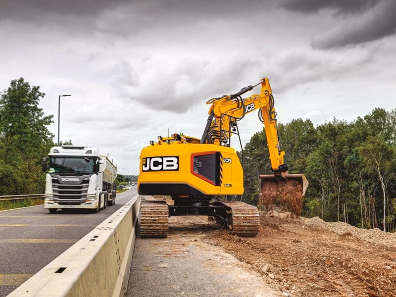 2026 JCB 245XR - Image 3