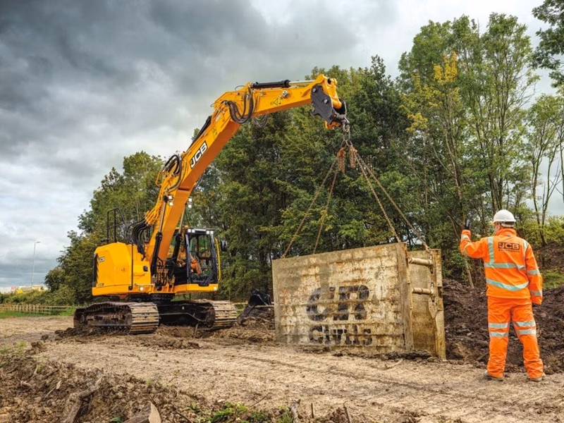 2026 JCB 245XR - Image 5