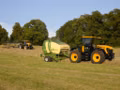 2026 JCB Fastrac 4220 - Image 4