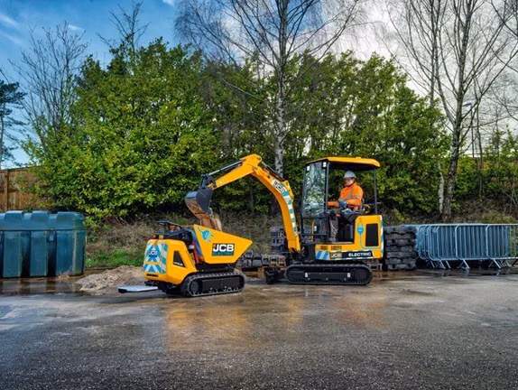 2026 JCB HTD-5E ELECTRIC DUMPSTER - Image 4