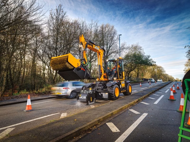 2026 JCB POTHOLE PRO - Image 1