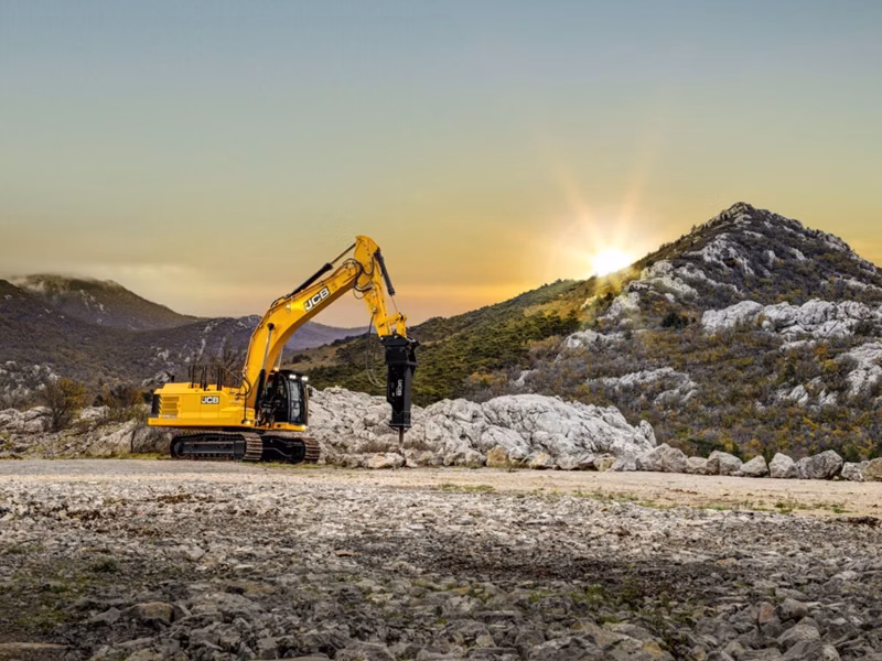 2026 JCB 370X - Image 1