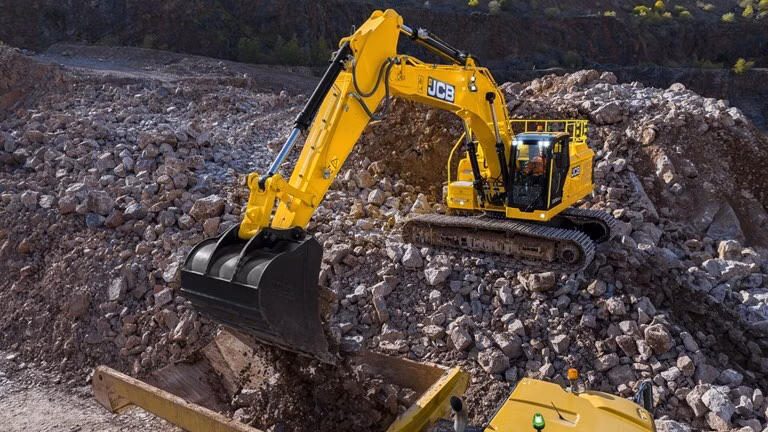 2026 JCB 370X - Image 2