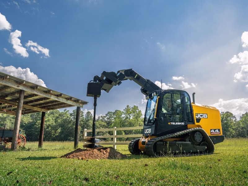 2027 JCB 4TS-8T - Image 1